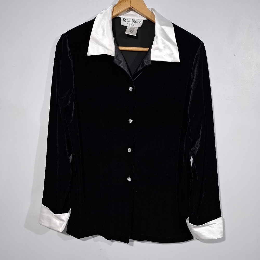 Ronni Nicole By Ouida Black Velvet Button Down Shirt with White Accents Petite L - Picture 2 of 10